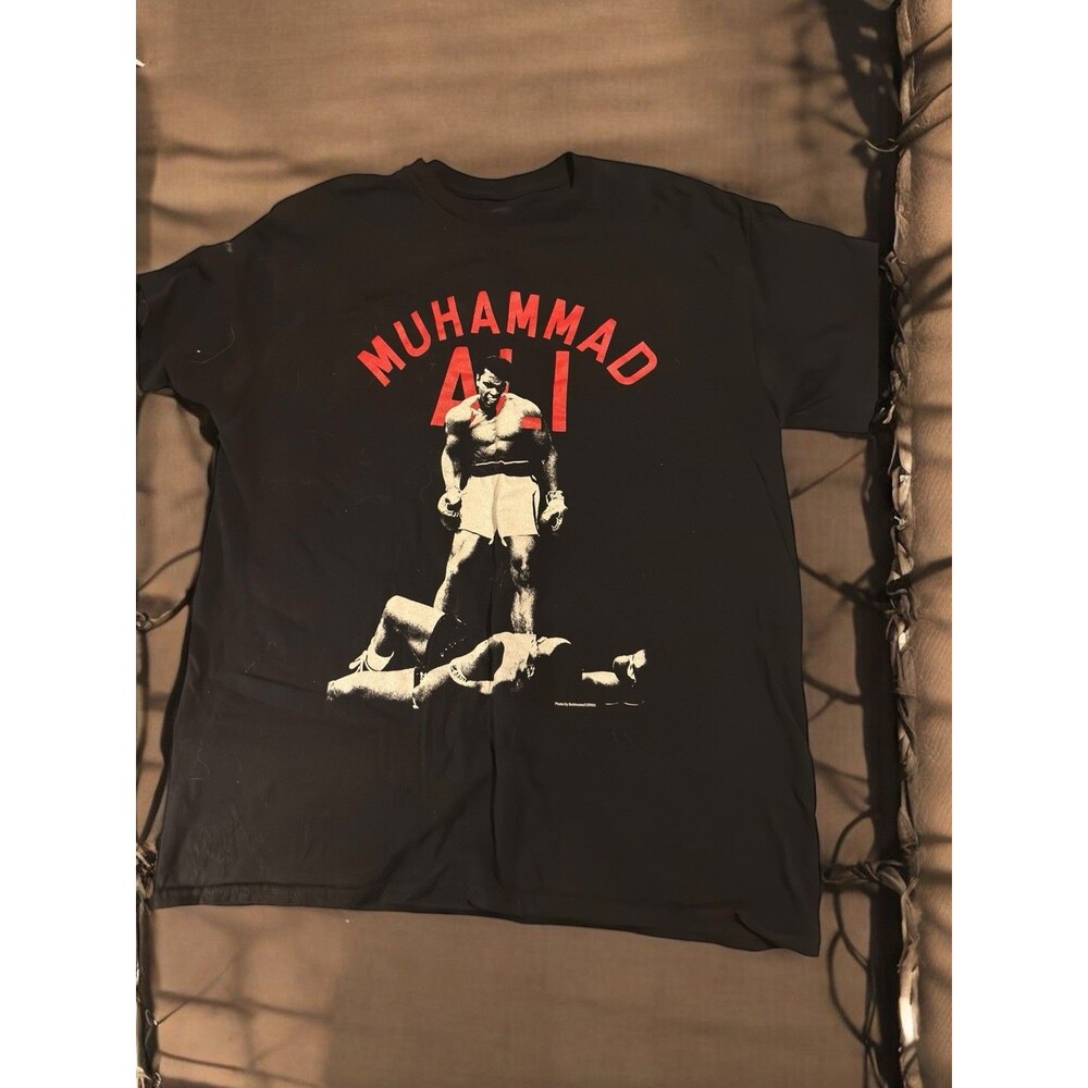 Muhammad Ali Men's Black Graphic Short Sleeves T-Shirts Size Large Knockout
